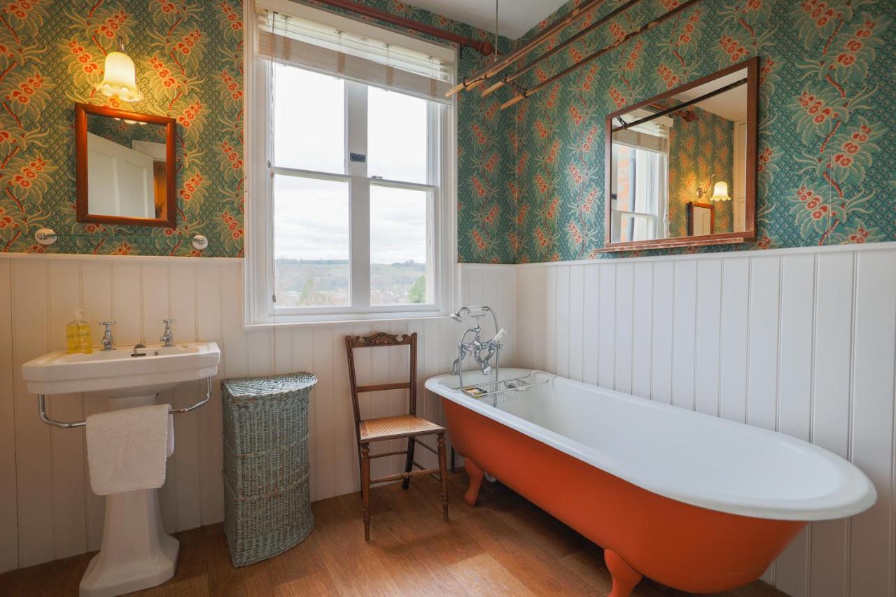The Waltons Bed and Breakfast Dorking Eksteriør billede