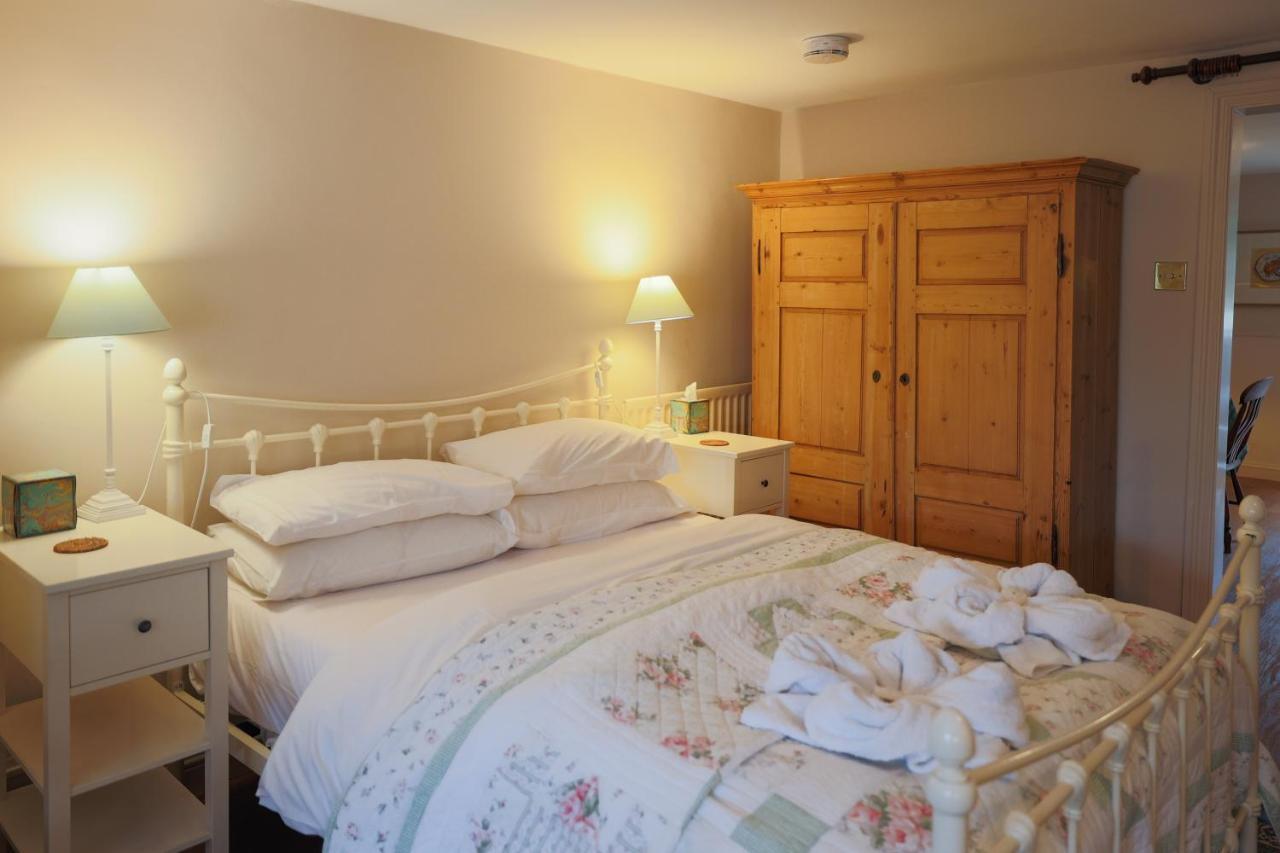 The Waltons Bed and Breakfast Dorking Eksteriør billede